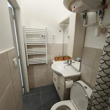 Privée Avec Kitchenette, Sdb Et Wc à 7 Maison d'hôtes